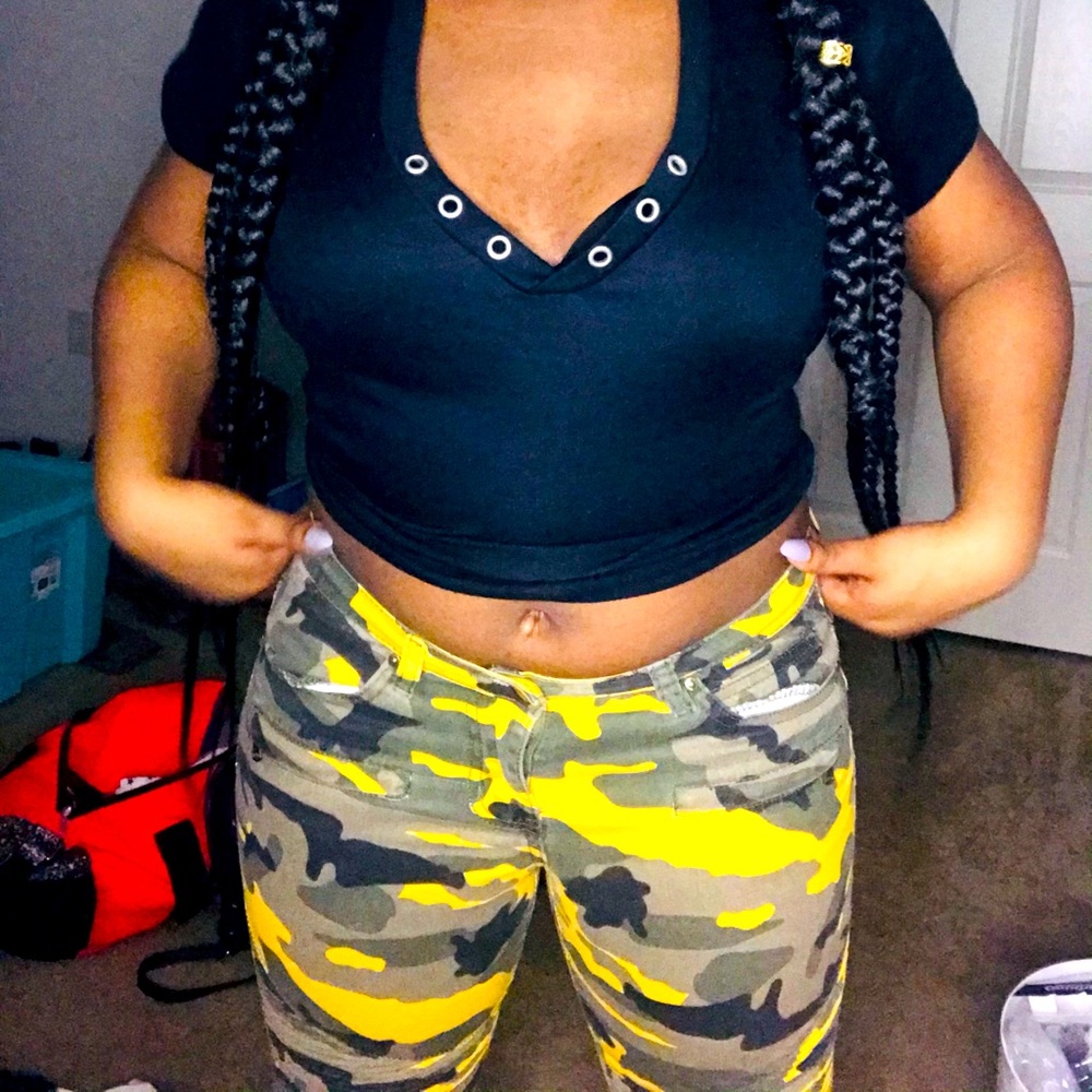 Camouflage jeans💛💚
